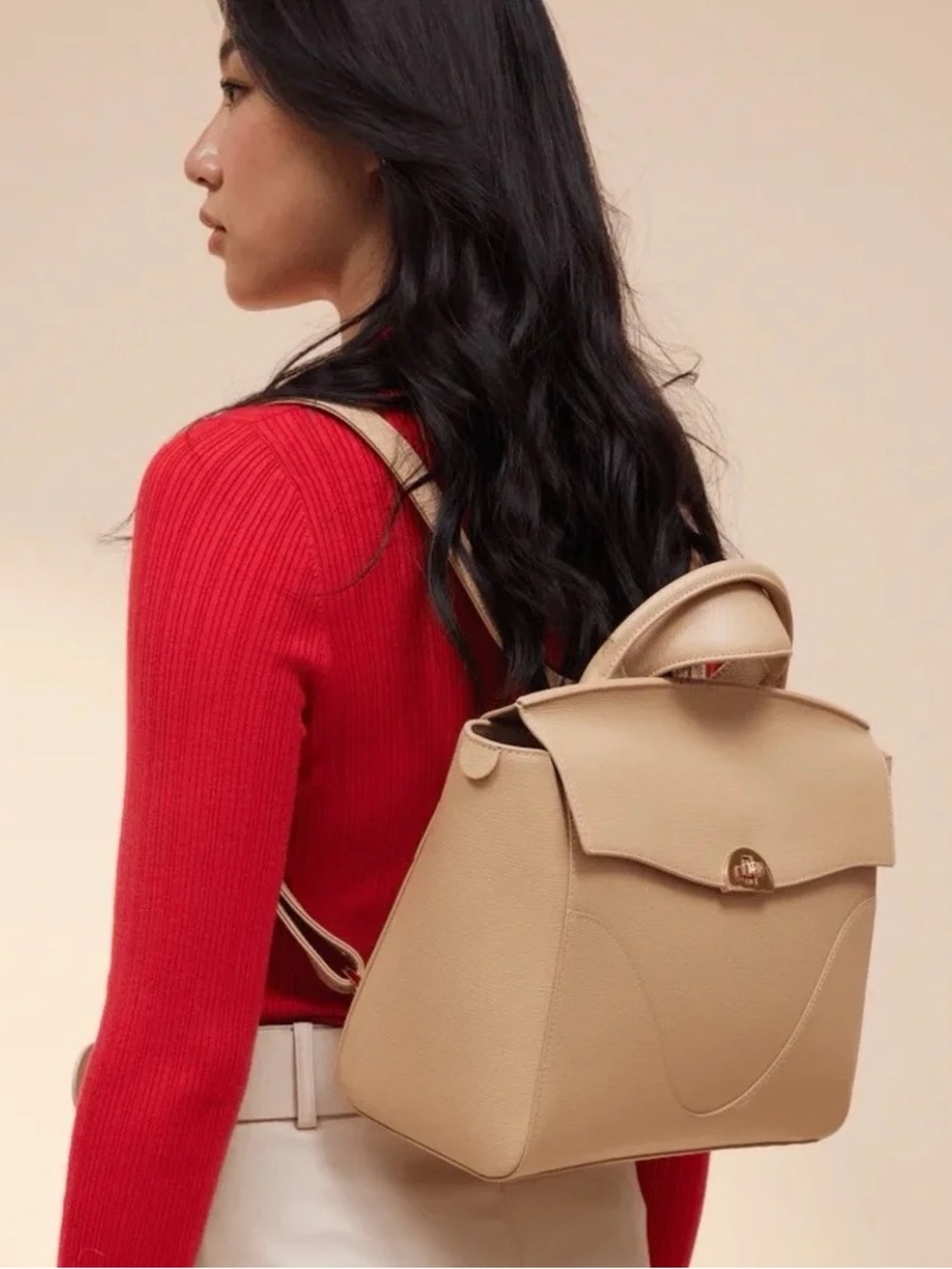 NWOT✨ Oleada Mini Wavia Leather Bag in Champagne - Picture 2 of 10